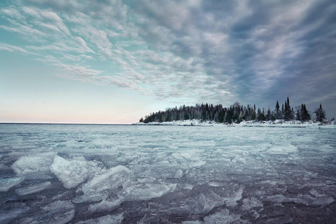 a body of water that has ice on it